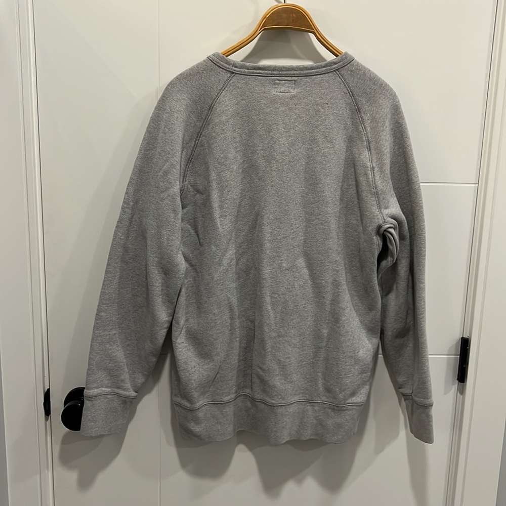 Levi’s gray long sleeve sweater size large - Picture 9 of 11